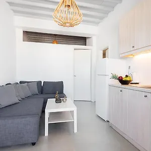Brand New , Mykonos Town Grèce